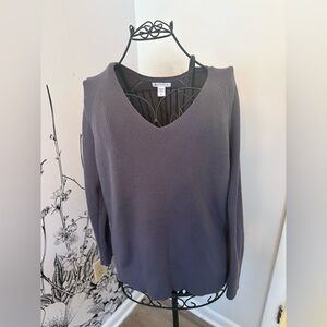 Athleta women’s ribbed knit v neck sweater